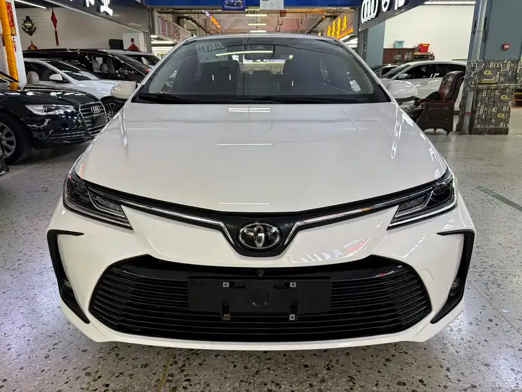 Toyota Corolla 2022 из CN, фото 8