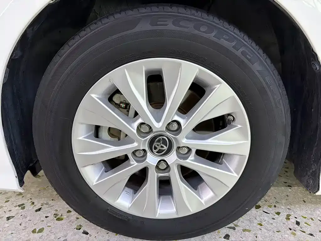 Toyota Corolla 2022 из CN, фото 7