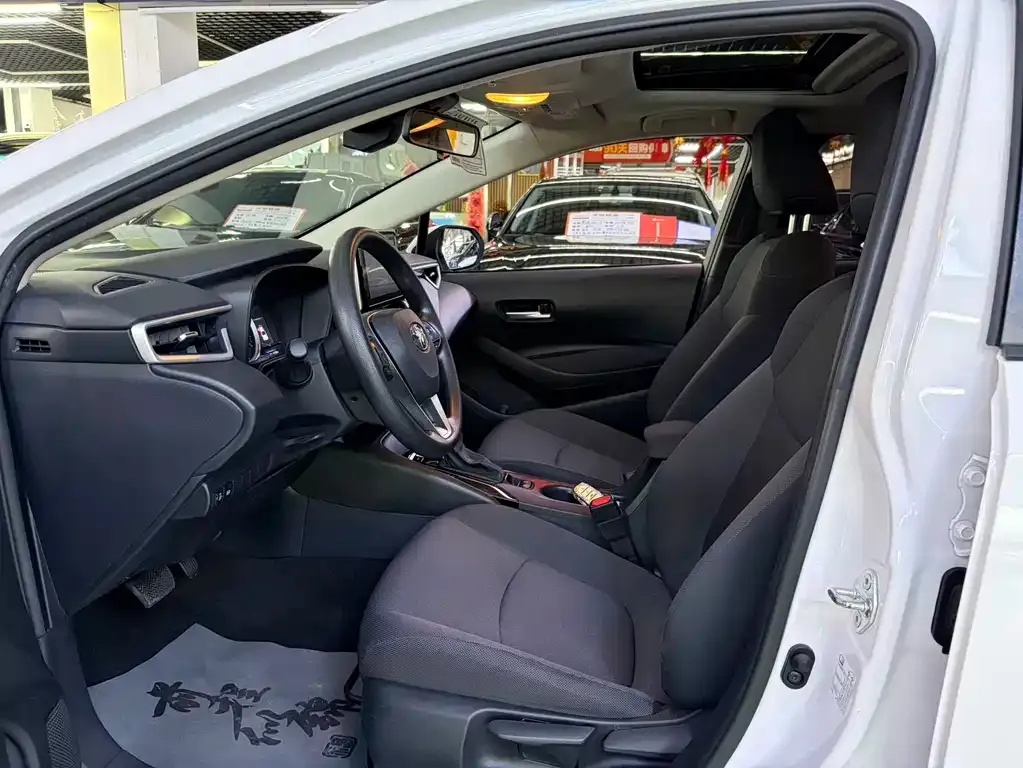 Toyota Corolla 2022 из CN, фото 5