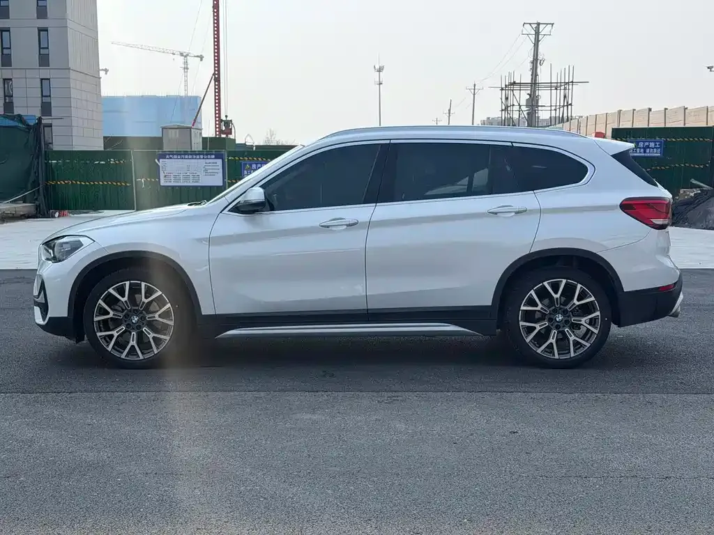 BMW X1 2021 из CN, фото 10