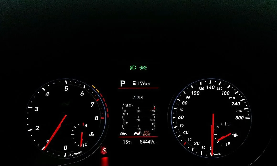 Hyundai Veloster 2021 из KR, фото 4
