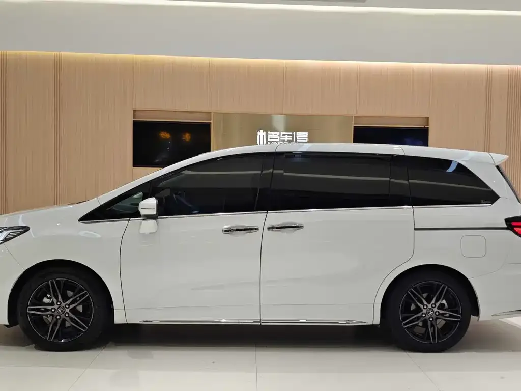 Honda Odyssey 2024 из CN, фото 3