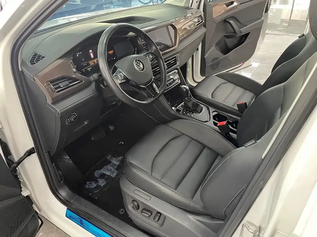 Volkswagen Tharu 2022 из CN, фото 2