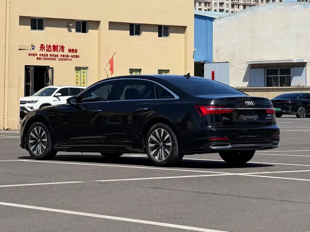 Audi A6L — фото 2