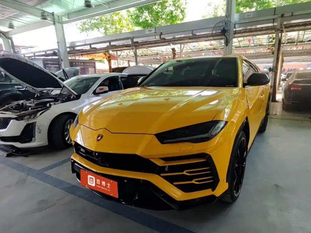 Lamborghini Urus 2022 из CN, фото 1