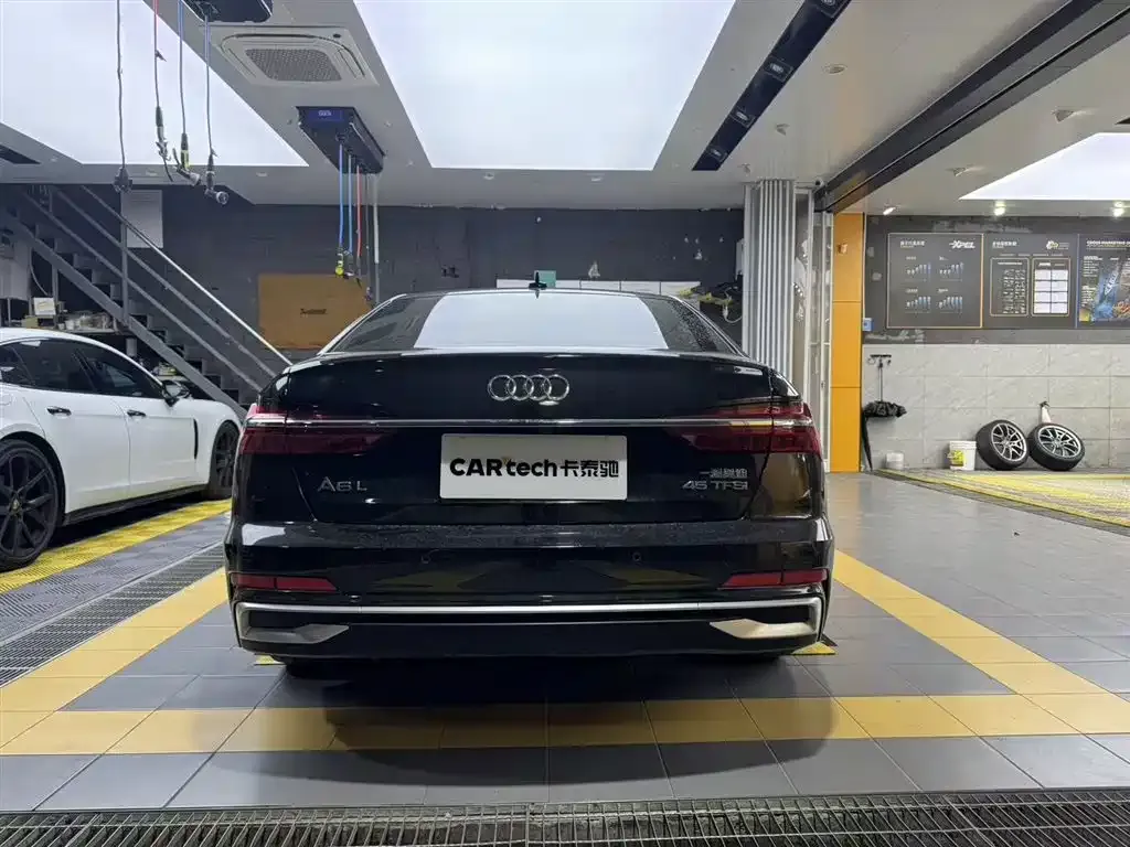 Audi A6L 2023 из CN, фото 5