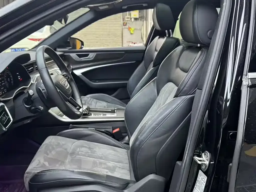Audi A6L 2023 из CN, фото 8