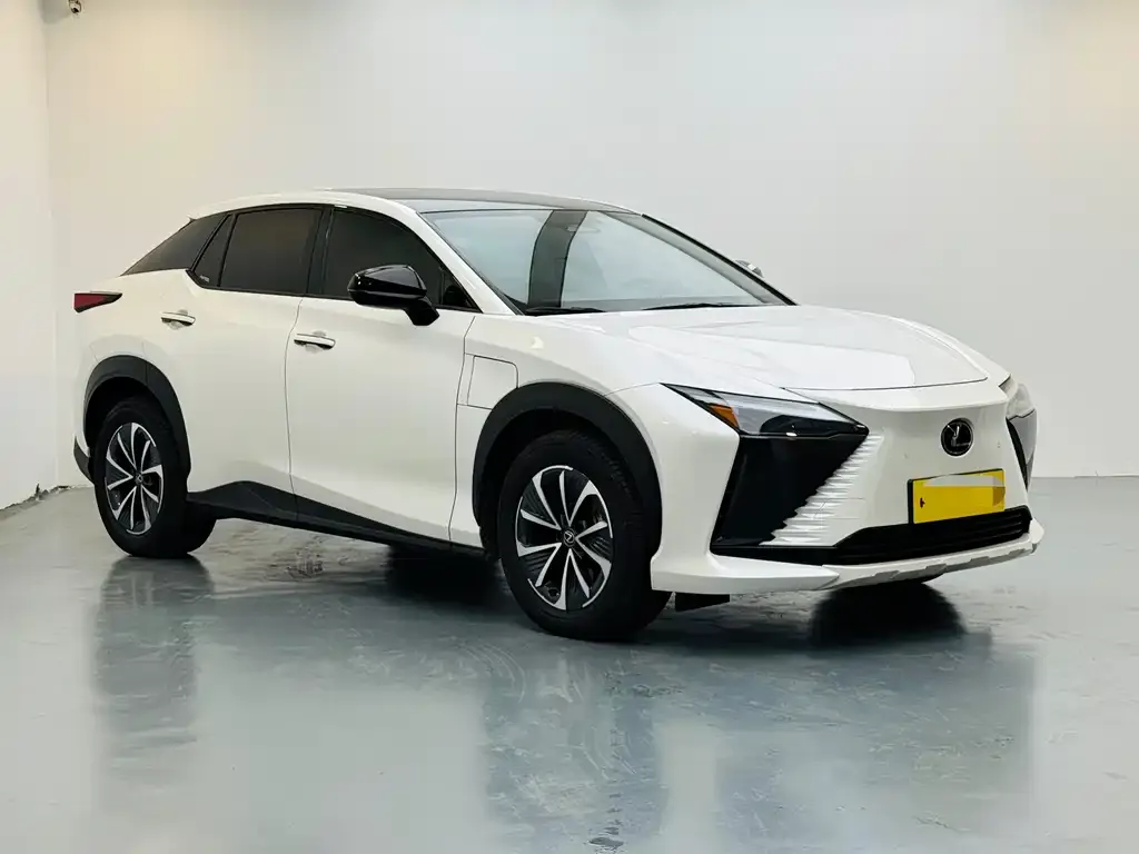 Lexus RZ — фото 3