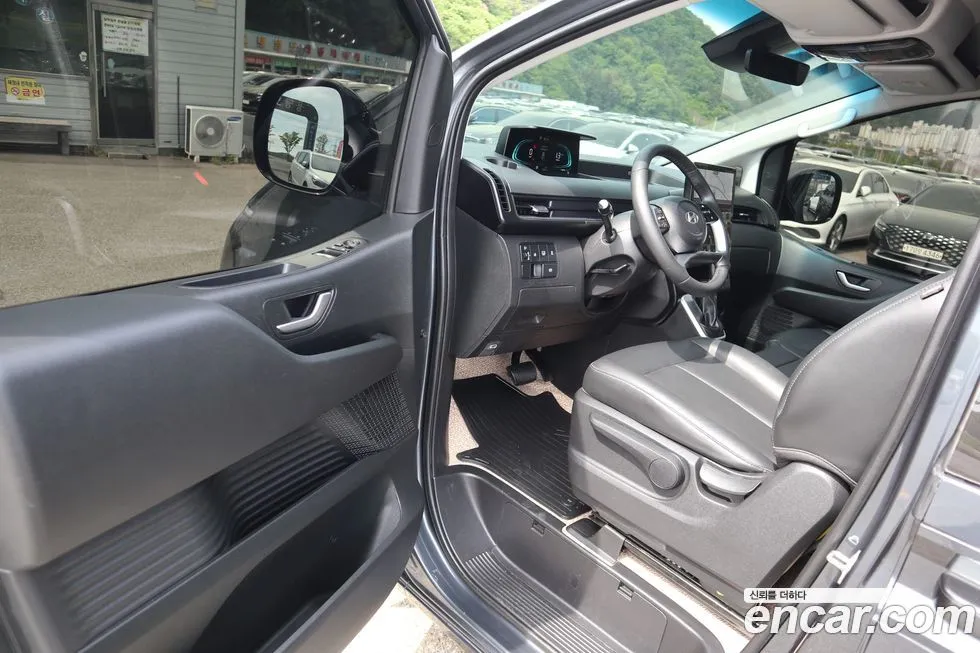 Hyundai Staria 2025 из KR, фото 10