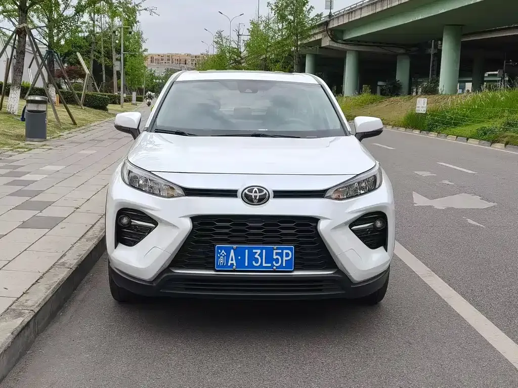 Toyota Wildlander — фото 2
