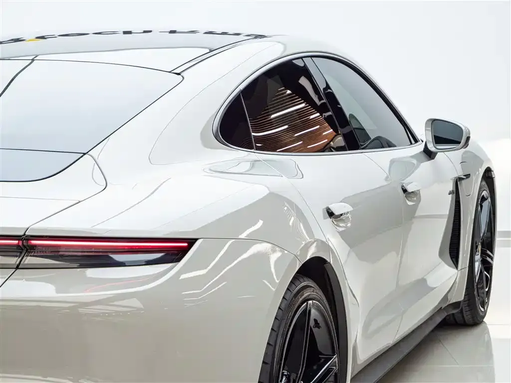 Porsche Taycan 2022 из CN, фото 10