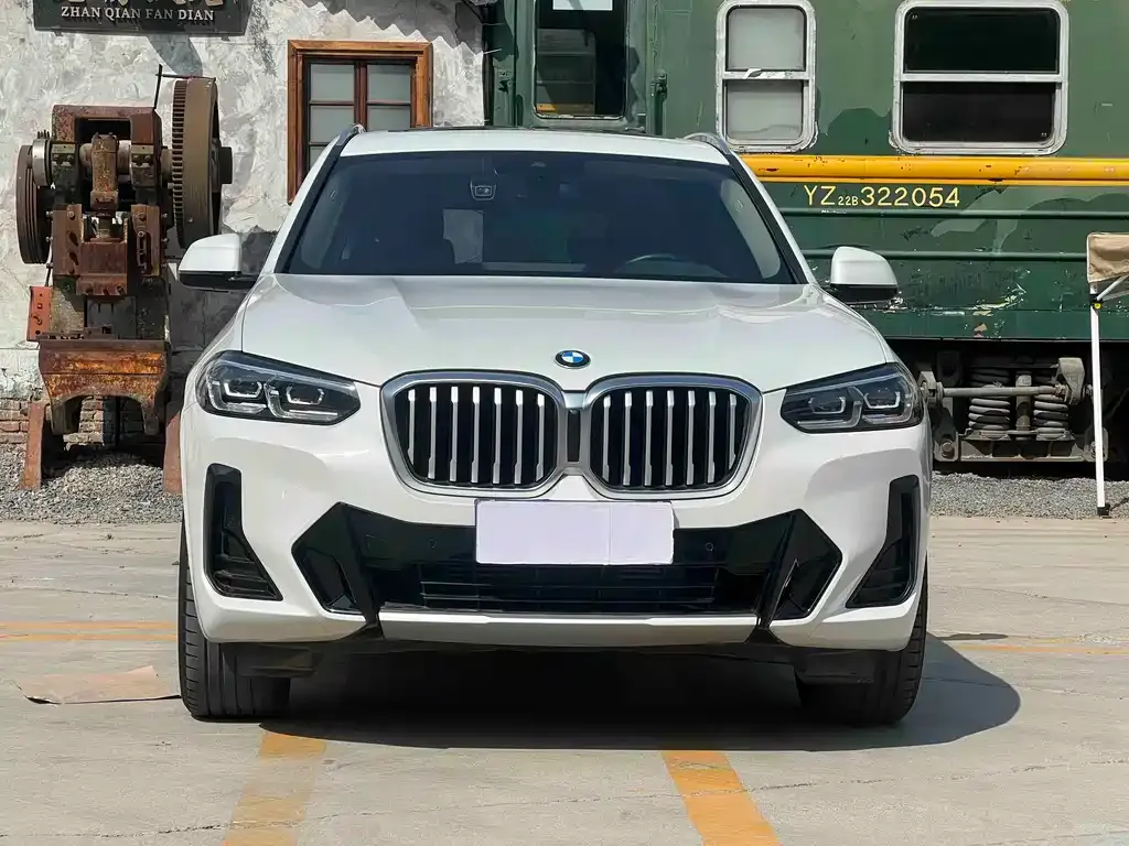 BMW X3 — фото 10