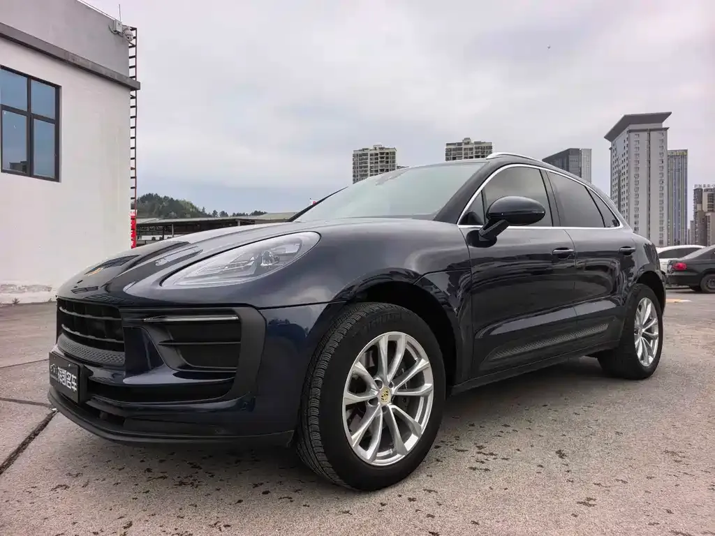 Porsche Macan — фото 1