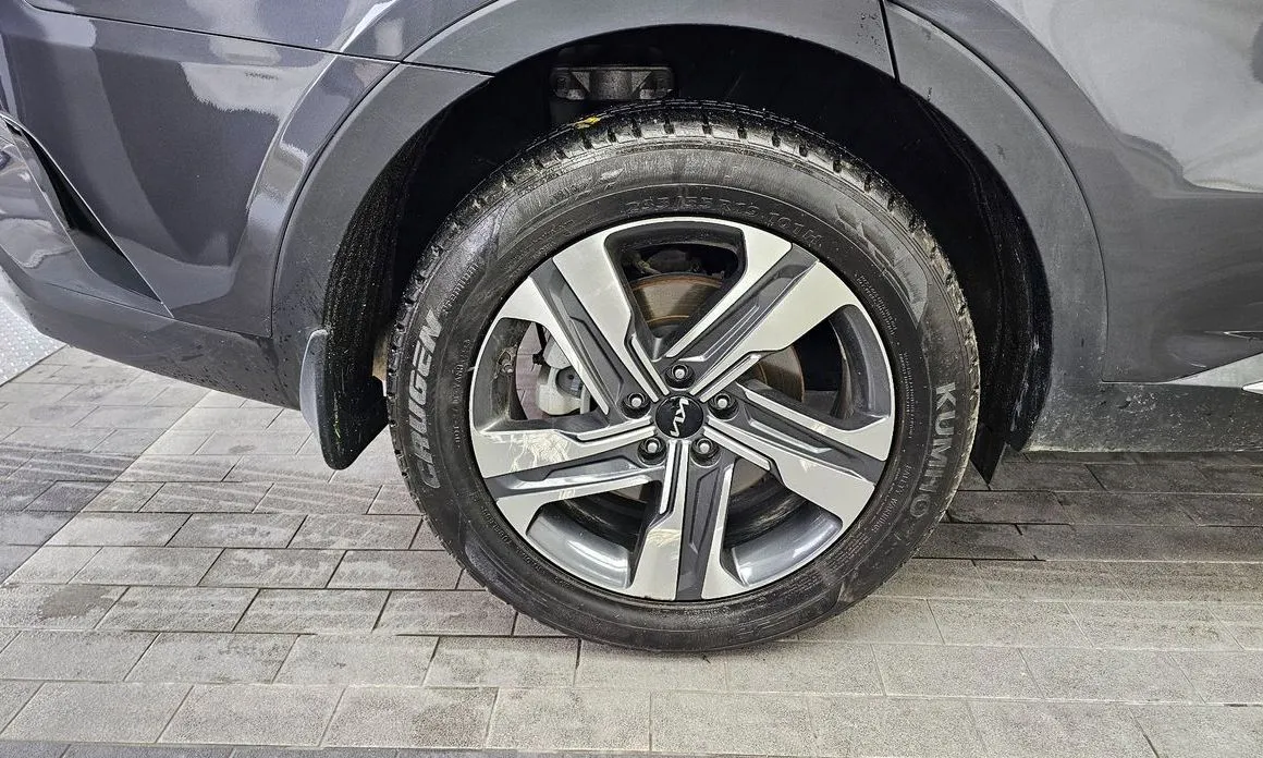 Kia Sorento — фото 10