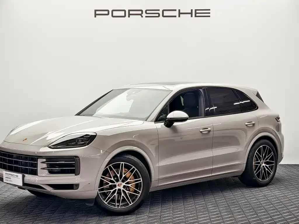 Porsche Cayenne — фото 1
