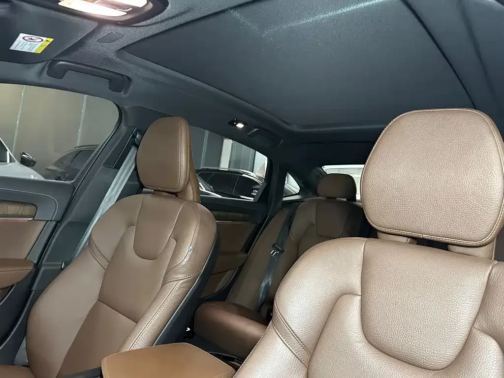 Volvo S90 2022 из CN, фото 3