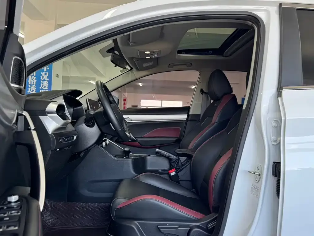 Geely Binyue 2022 из CN, фото 9