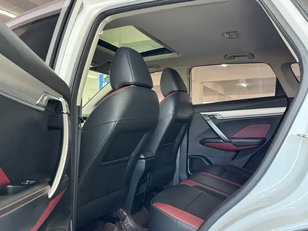 Geely Binyue 2022 из CN, фото 3