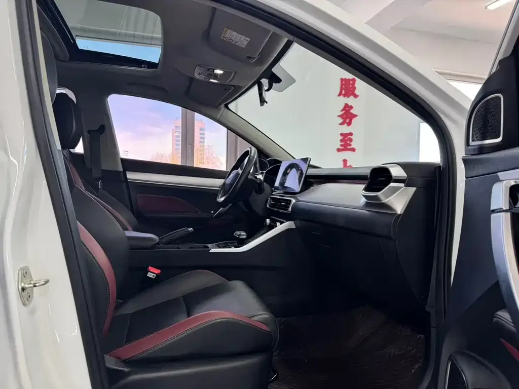 Geely Binyue 2022 из CN, фото 8