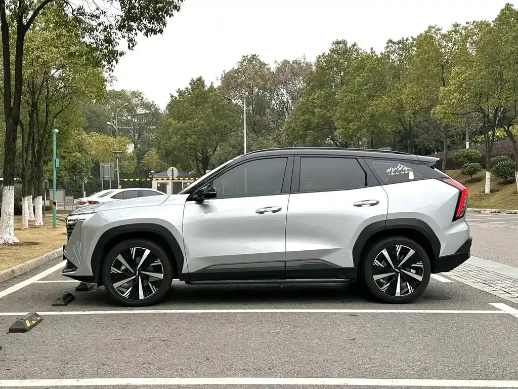 Geely Boyue L 2023 из CN, фото 2