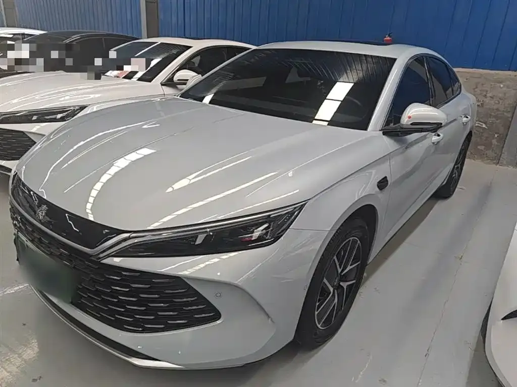 BYD Qin L — фото 9