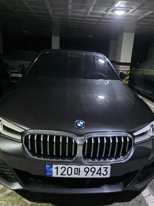 BMW 5-Series 2023 из KR, фото 3