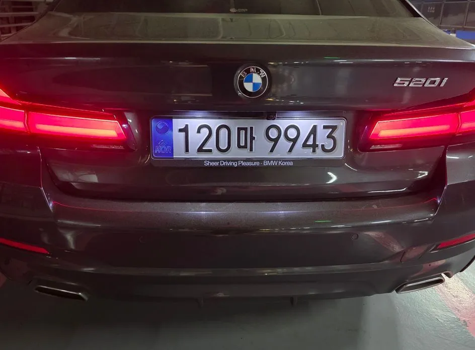 BMW 5-Series 2023 из KR, фото 4
