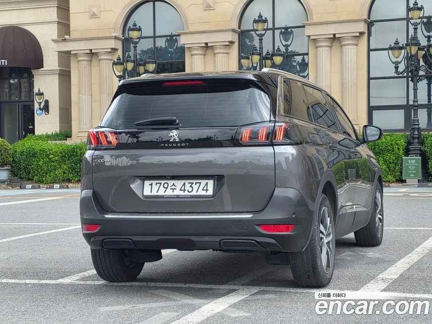 Peugeot 5008 2021 из KR, фото 8