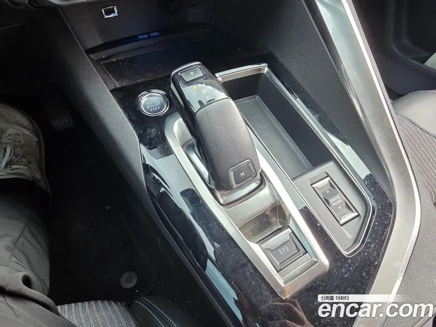 Peugeot 5008 2021 из KR, фото 3