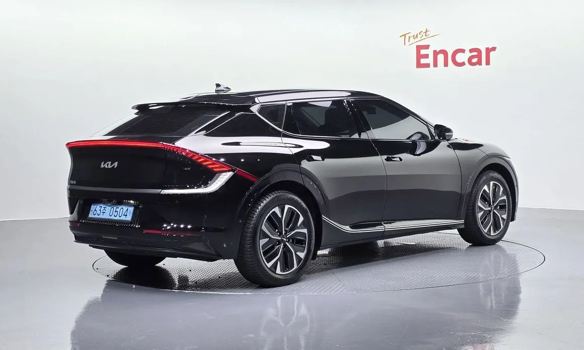 Kia EV6 — фото 7
