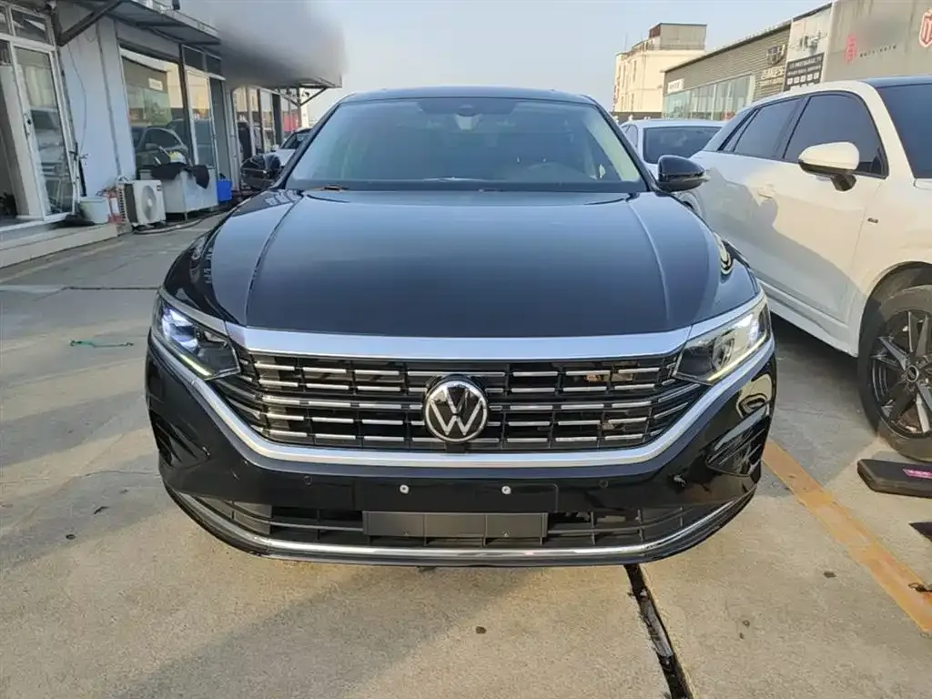 Volkswagen Passat — фото 2