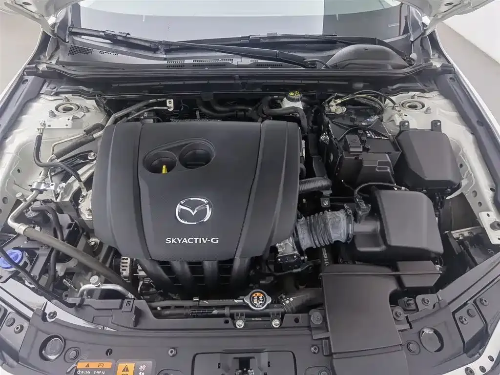 Mazda 3 Axela — фото 10