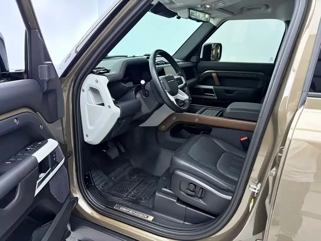 Land Rover Defender — фото 4
