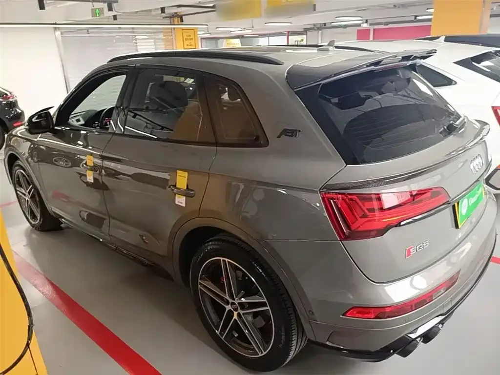 Audi SQ5 2024 из CN, фото 6