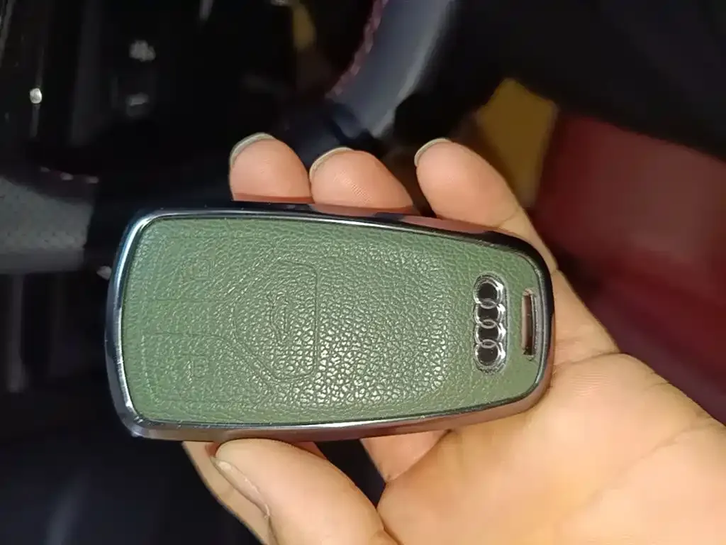 Audi SQ5 2024 из CN, фото 9