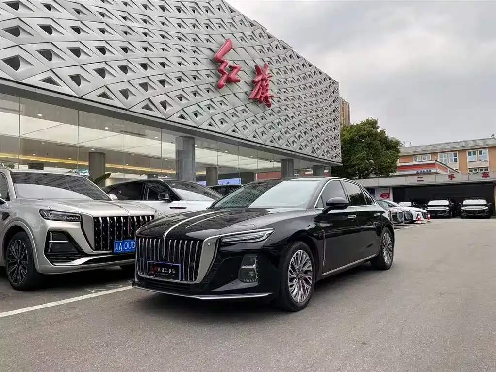 Hongqi H5 — фото 1