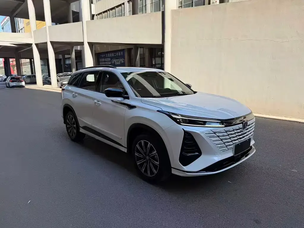 Changan CS75PLUS — фото 4