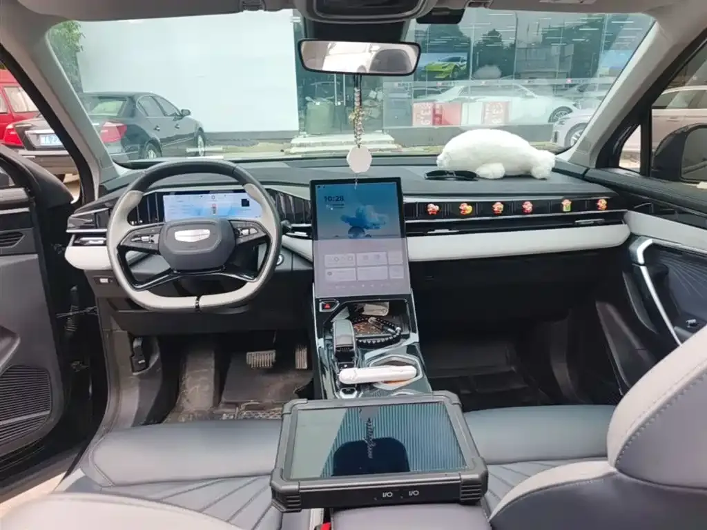 Geely Boyue L 2023 из CN, фото 9
