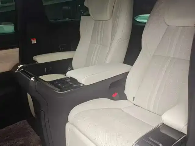 Lexus LM 2023 из CN, фото 2