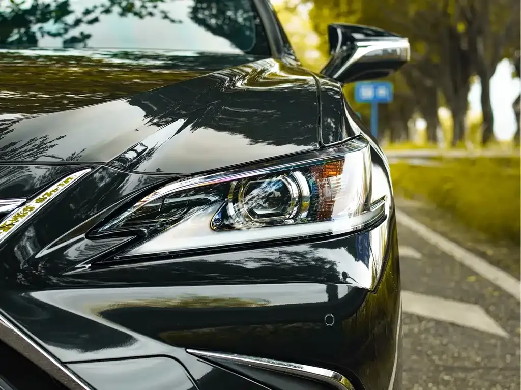 Lexus ES — фото 3