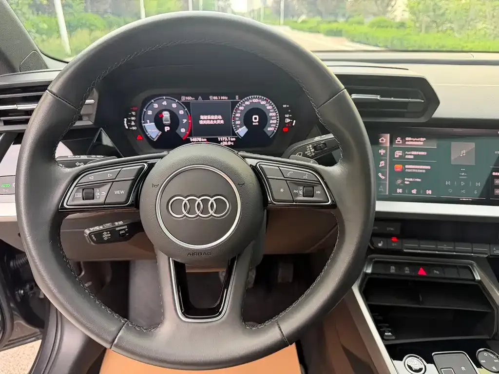 Audi A3 2023 из CN, фото 5