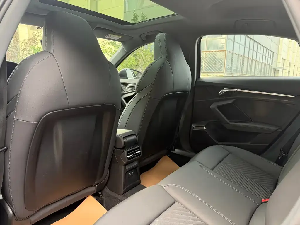 Audi A3 2023 из CN, фото 9