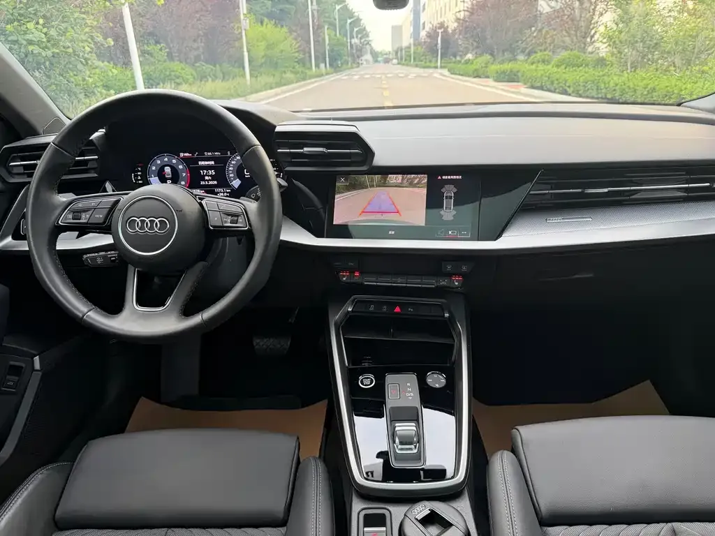 Audi A3 2023 из CN, фото 4