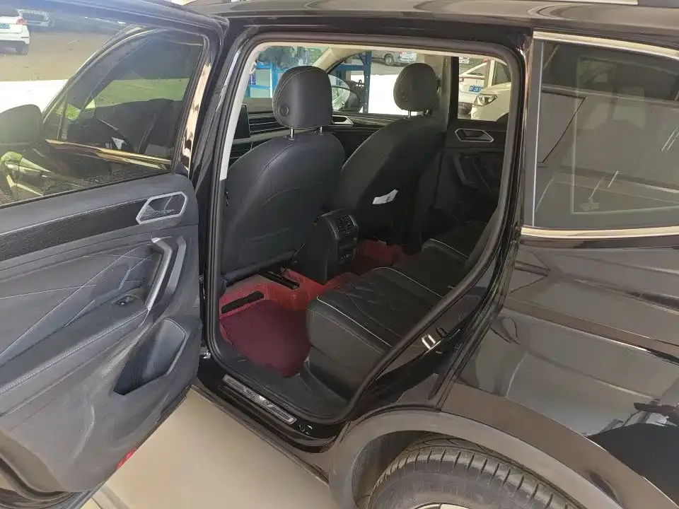 Volkswagen Tiguan L 2023 из CN, фото 10