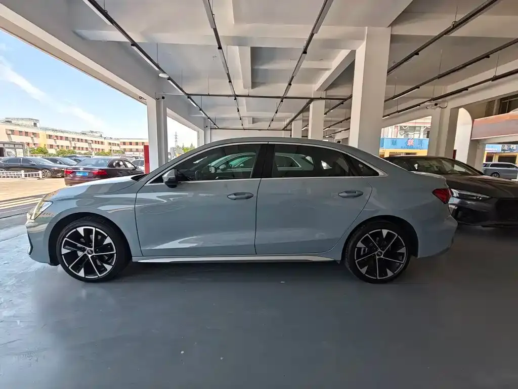 Audi A3 — фото 2