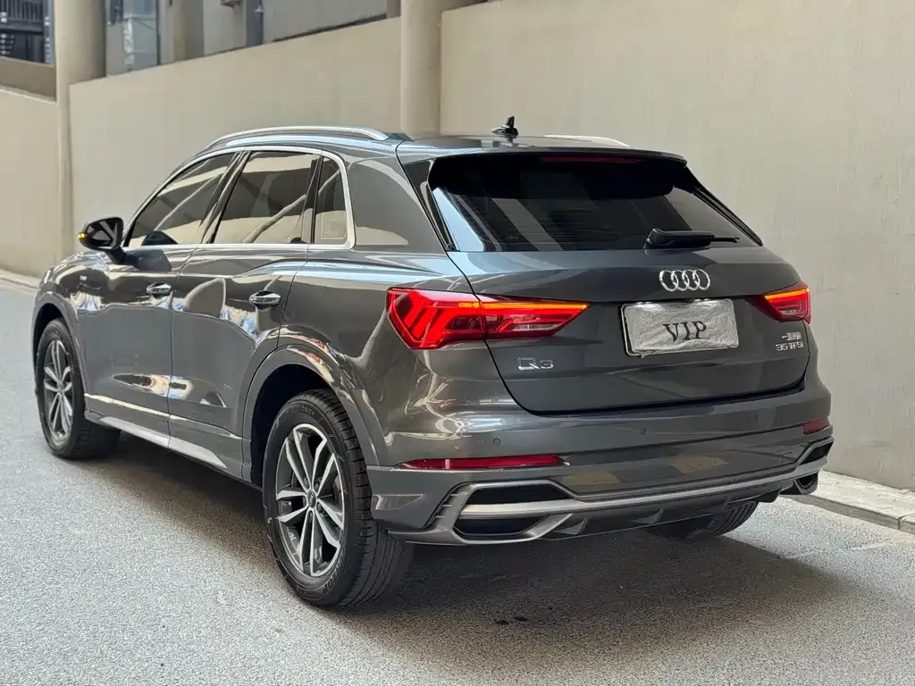 Audi Q3 — фото 8