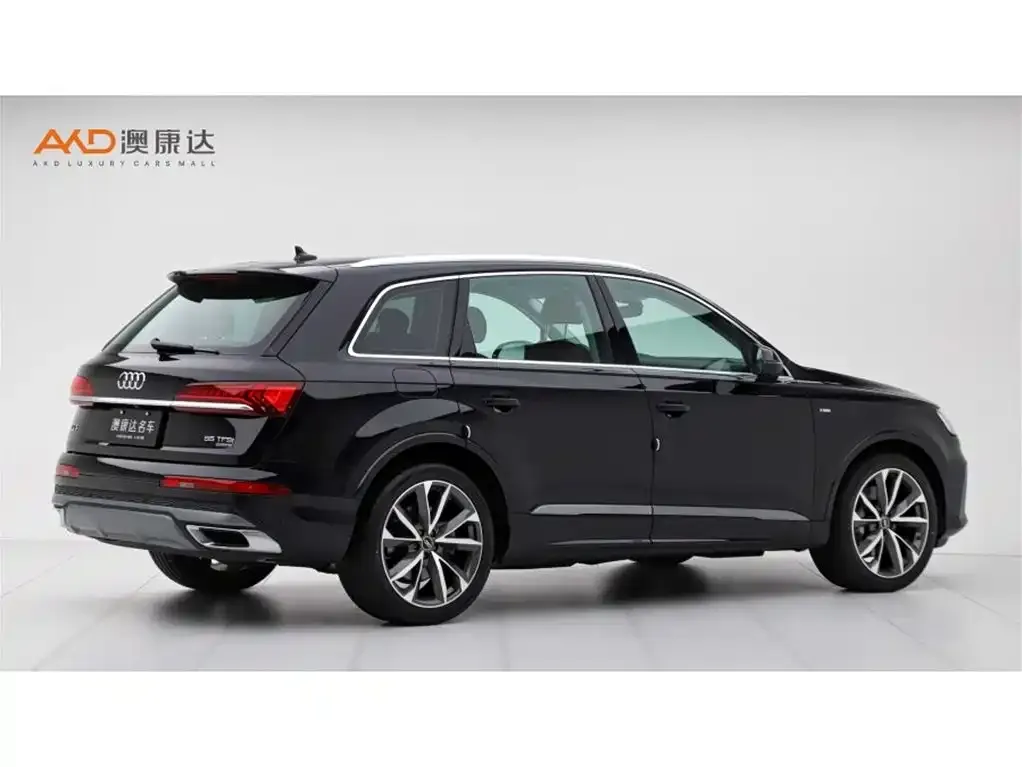 Audi Q7 2021 из CN, фото 6