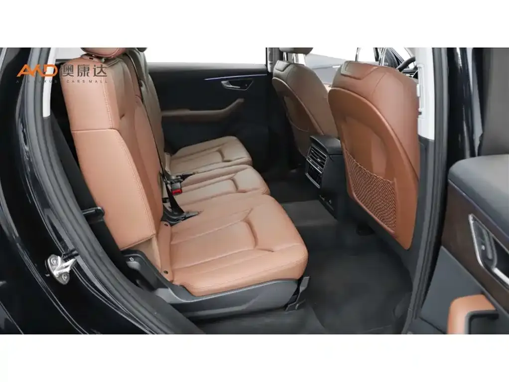 Audi Q7 2021 из CN, фото 8