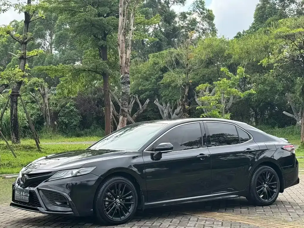 Toyota Camry 2022 из CN, фото 1