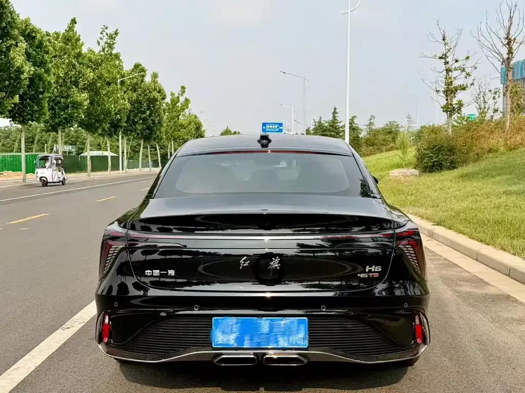 Hongqi H6 — фото 3